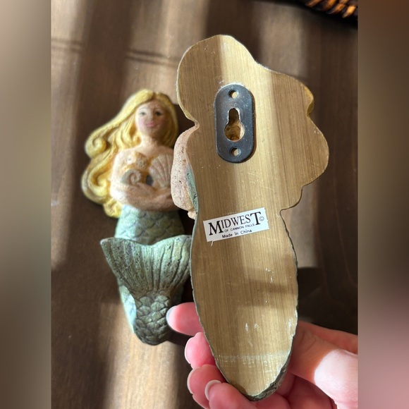 Pair of mermaid wall hooks - Picture 2 of 3